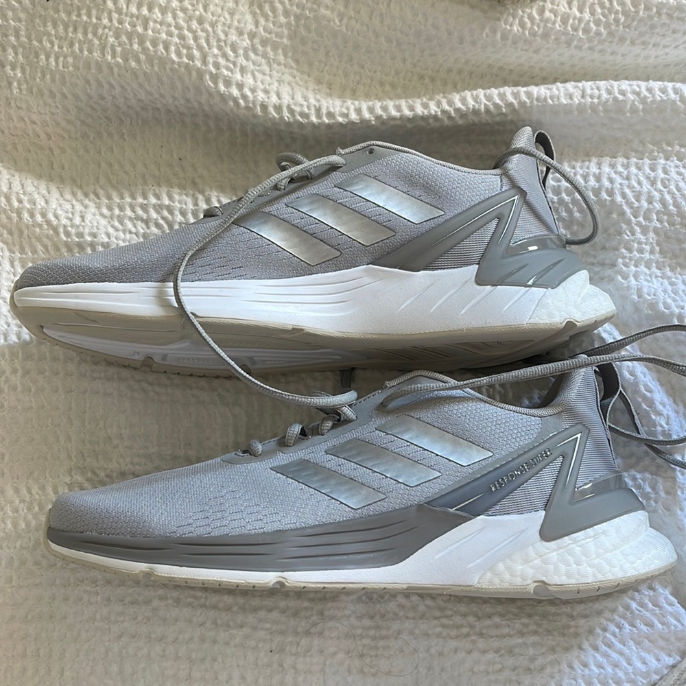 NWOT Adidas Sneakers